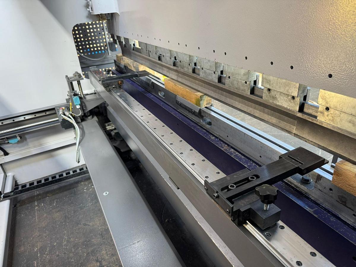 Used 2011 BYSTRONIC Xact 160/4000