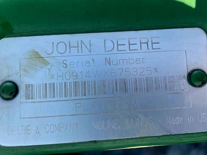 Used John Deere 9600 Combine w/ Pickup Header