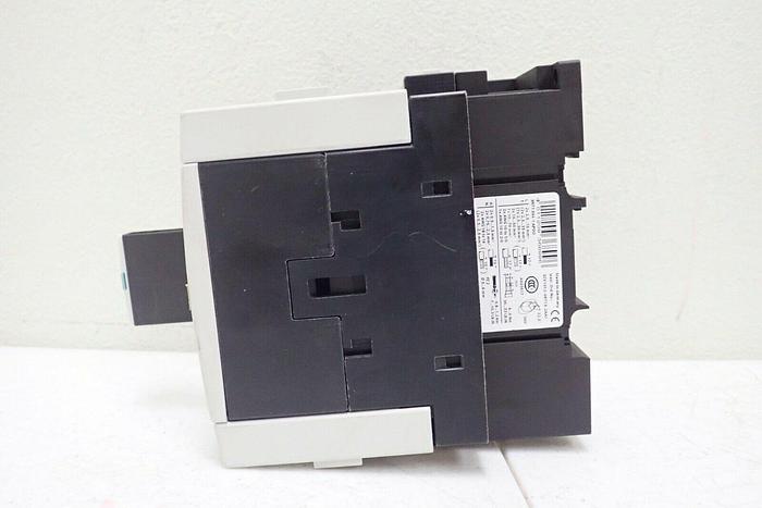 Used Siemens 3RT1344-1AP00 SIRIUS Contactor w/ 3RH1921-1CA10 Auxiliary Contact Block 4011209368996