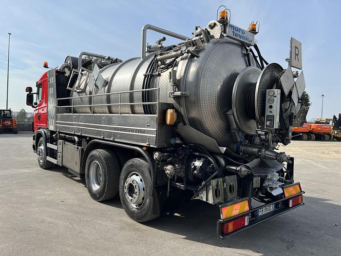 Usato 2001 SCANIA R420 SPURGO