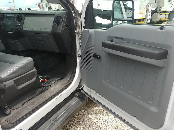 Used Versilift VST-40I 45ft Articulating & Telescopic MH Bucket Boom on 2013 Ford F550