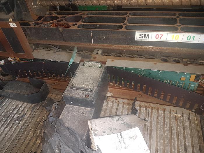 Used Universal 4688A