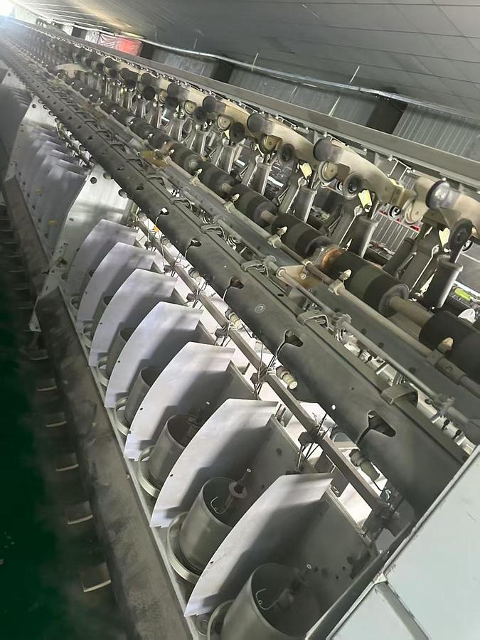 Used Saura twisting machine for yarn