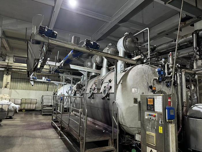 Used Fong’s air flow dyeing machine for fabric
