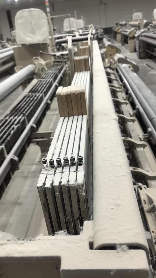 Used Tsudakama ZAX9100 air jet loom for fabric