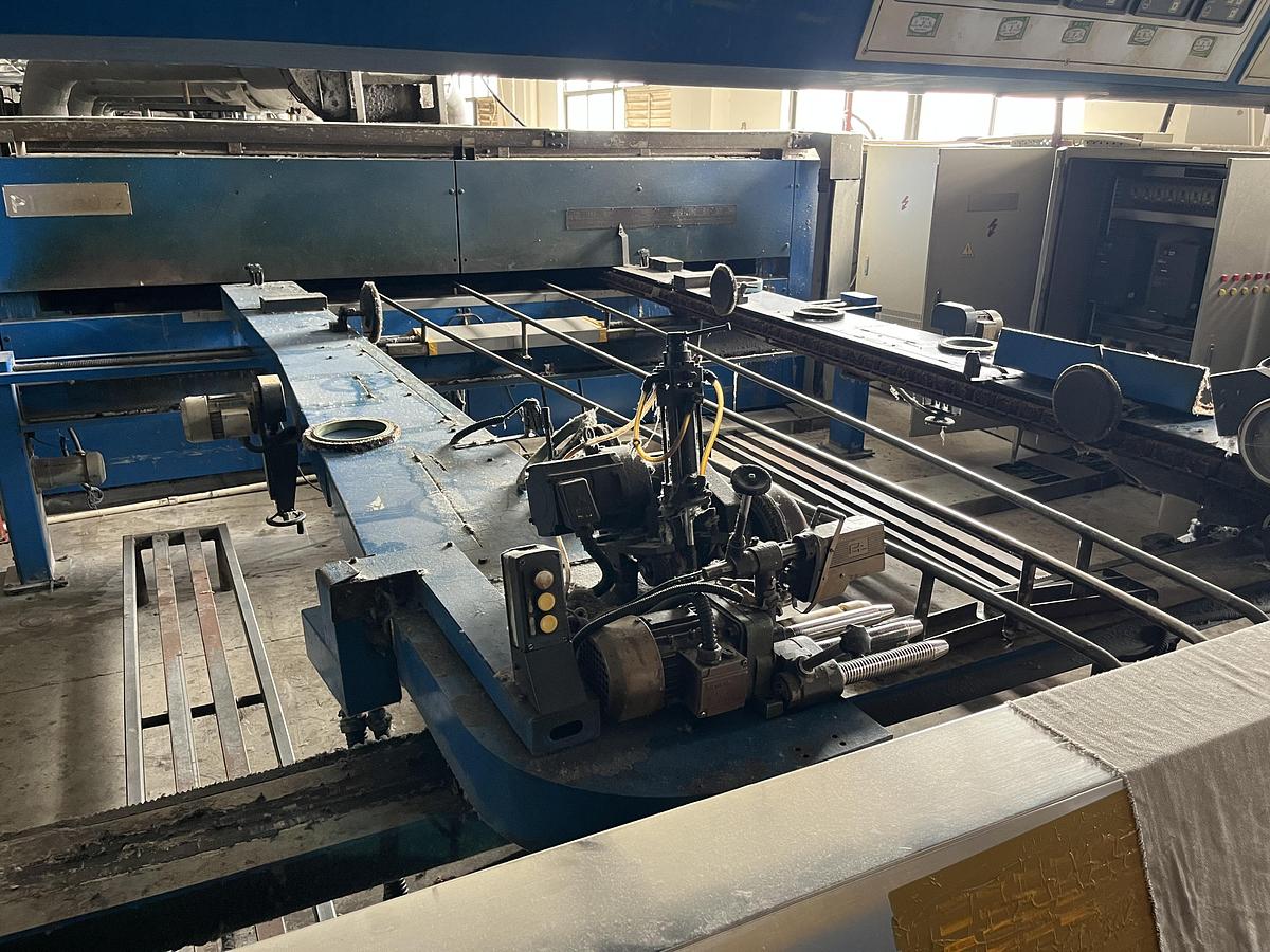 Used 2011 Ehwha stenter for fabric