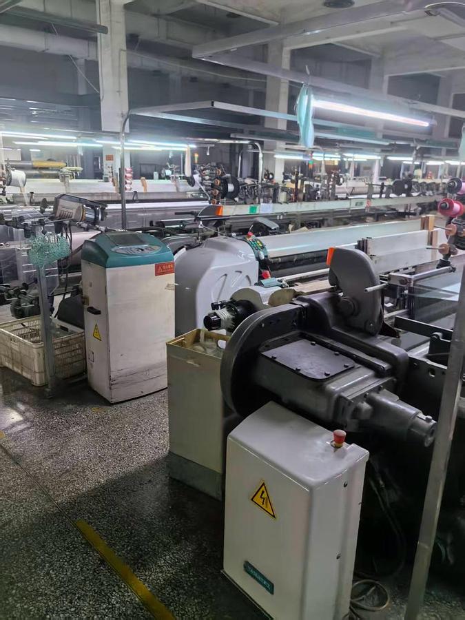 Used Vamatex Leonardo rapier loom for fabric