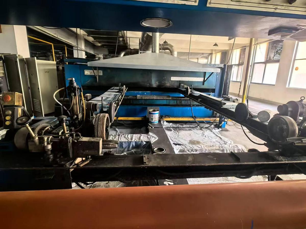 Used 2010 Ehwha stenter for fabric