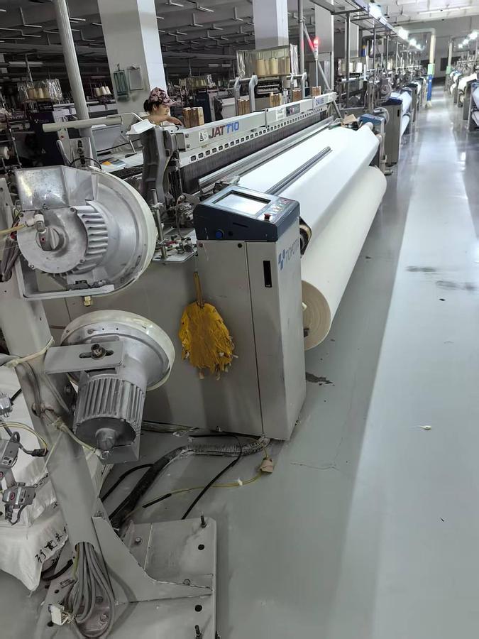 Used Toyota T710 Airjet loom for fabric