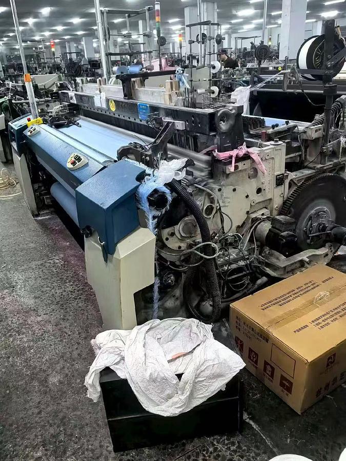 Used 14 sets Picanol omni plus 800 air jet loom for fabric