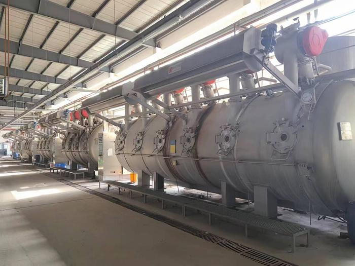 Used BRAZZOLI dyeing machine for fabric