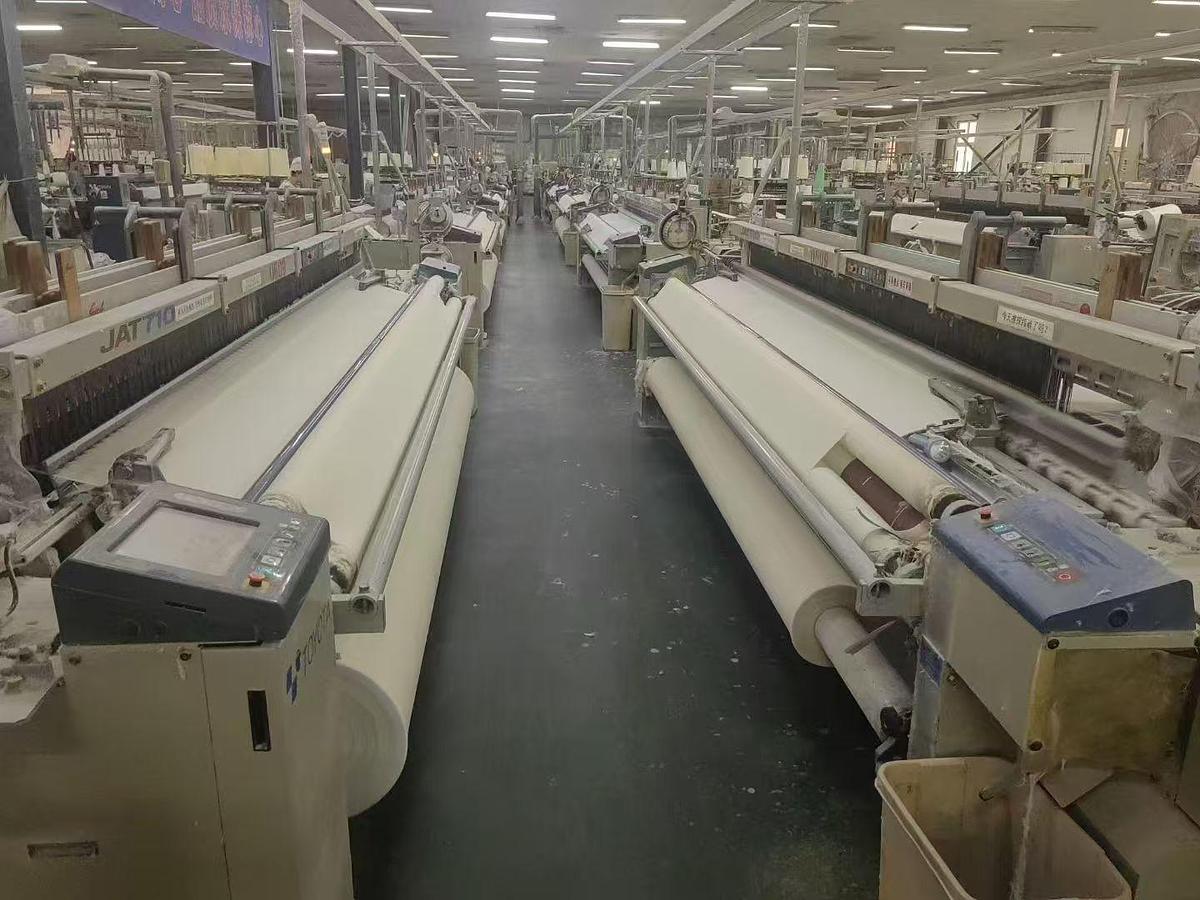 Used Toyota T710 air jet loom for fabric