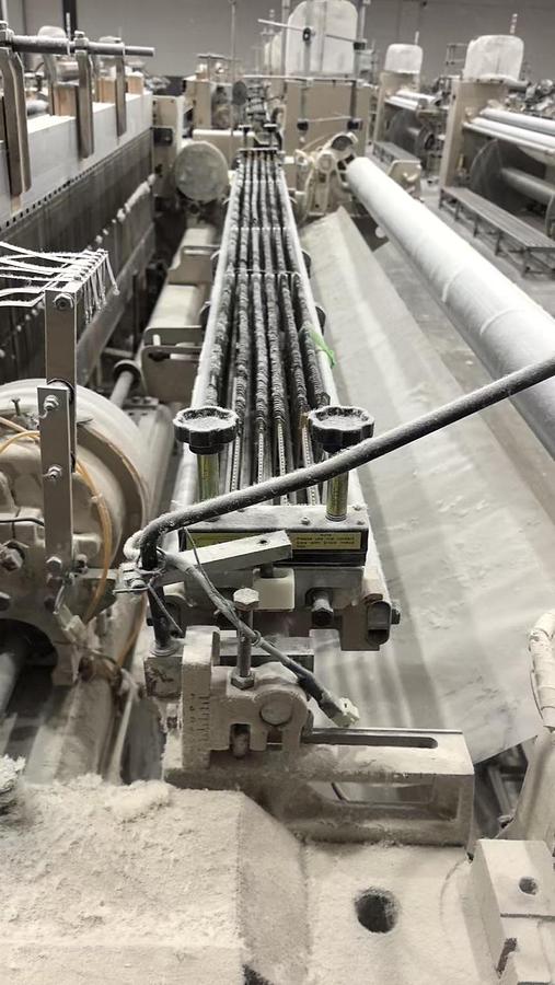 Used Tsudakama ZAX9100 air jet loom for fabric