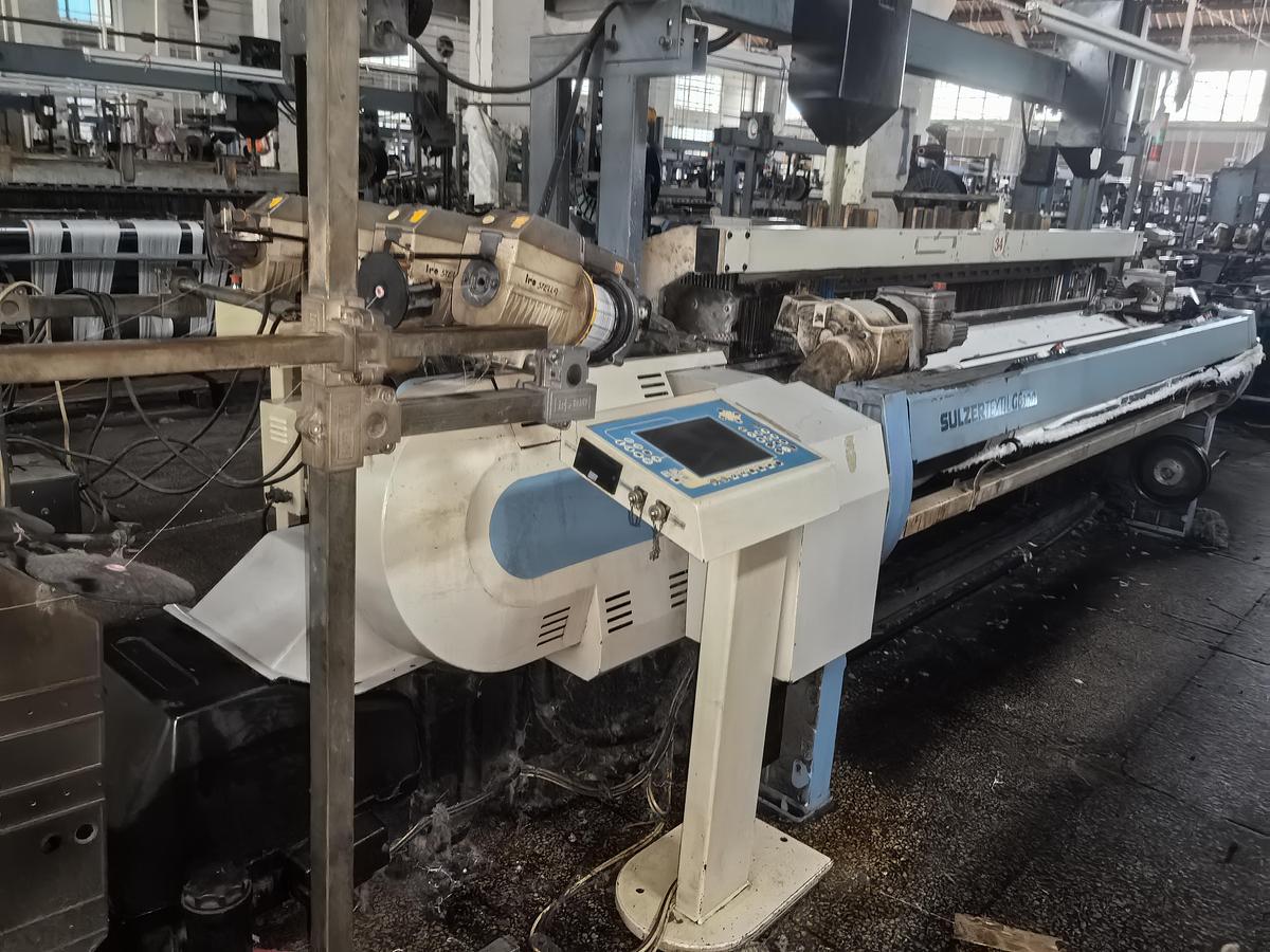 Used Sulzer G6300 rapier looms for fabric