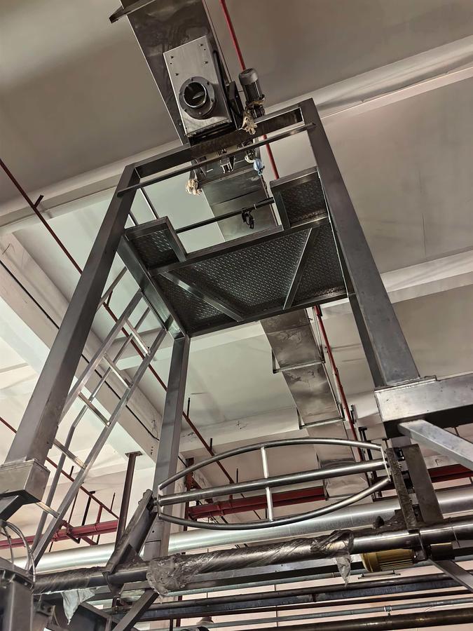 Used KELUN slitter with washing machine for fabric