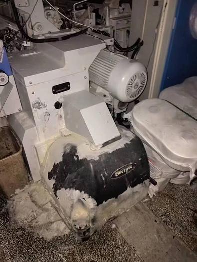 Used Red flag Air jet loom for fabric