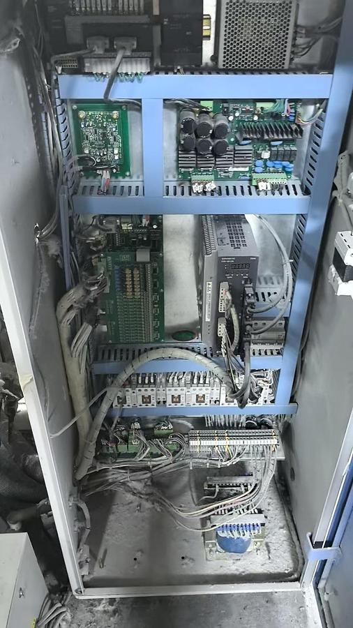 Used Red flag air jet loom for fabric