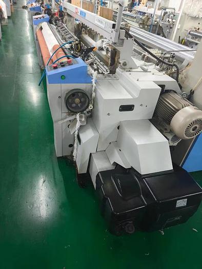 Used Red flag air jet loom for fabric
