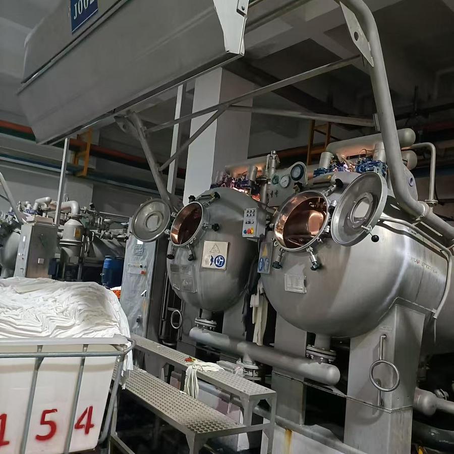 Used Fongs DYECOWIN dyeing machine for fabric