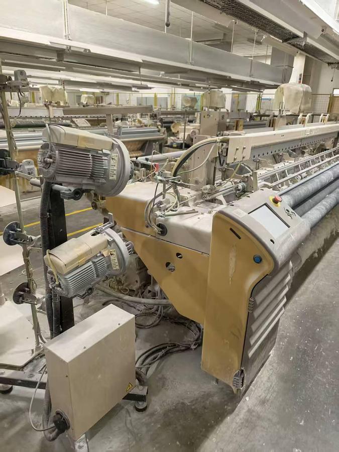 Used 134 sets Tsudakama ZAX9100 air jet loom for sale