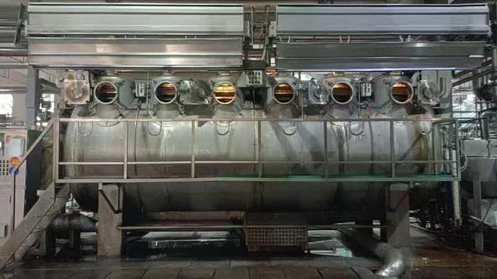 Used DONG-A softflow dyeing machine for fabric