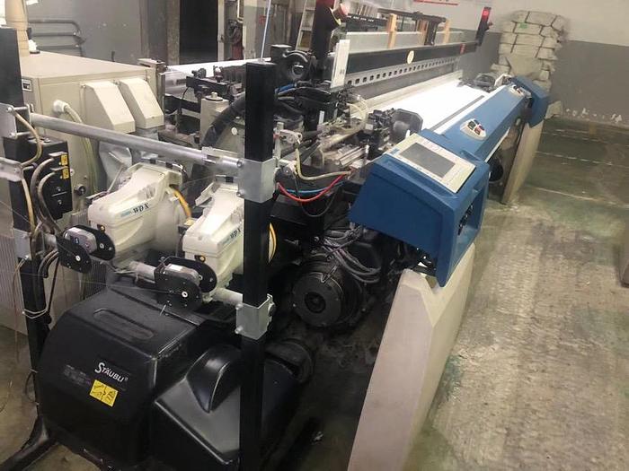Used Picanol Omni Plu-x rapier loom for fabric