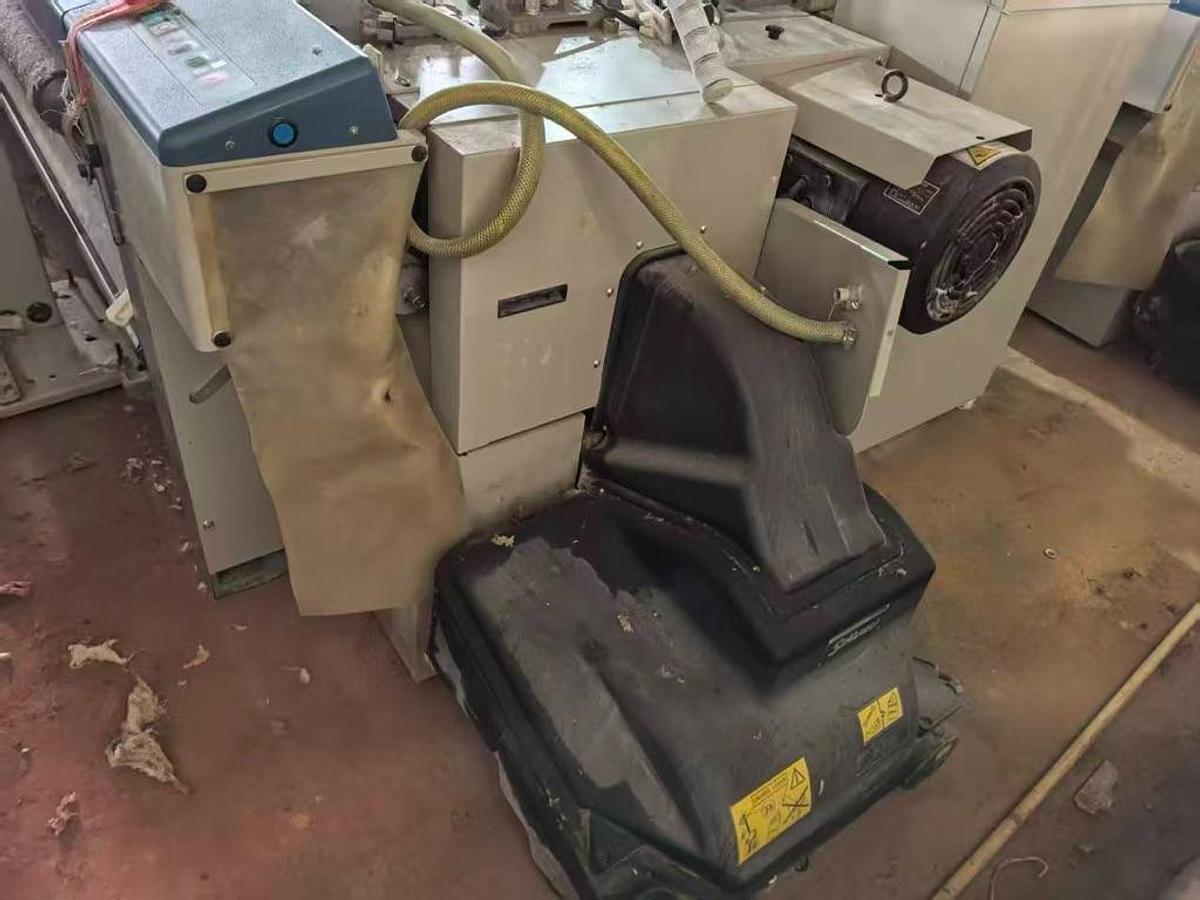 Used Toyota T810 air jet loom for fabric