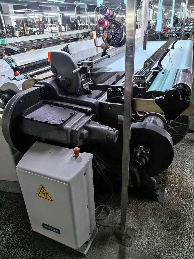 Used Vamatex Leonardo rapier loom for fabric