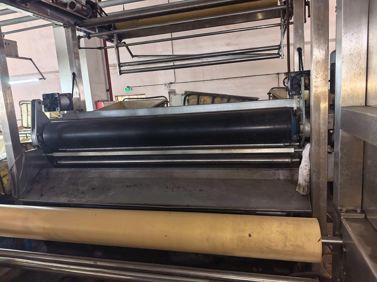 Used KELUN slitter with washing machine for fabric
