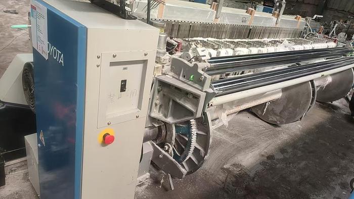 Used Toyota 710 Airjet loom for fabric