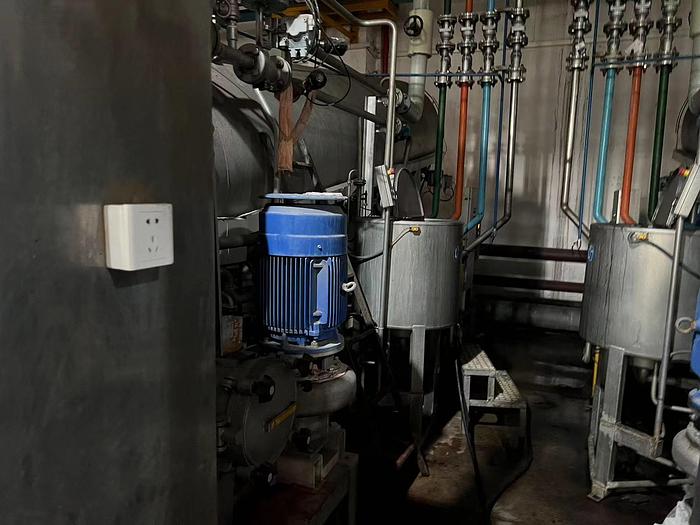 Used Fong's dyeing machine for fabric