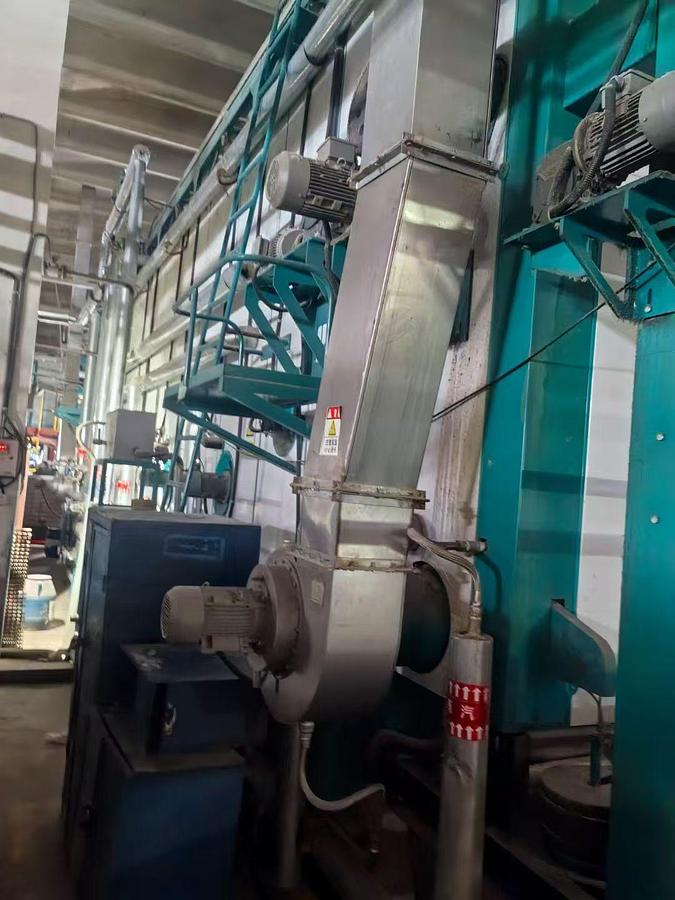 Used Chinese steamer for fabric