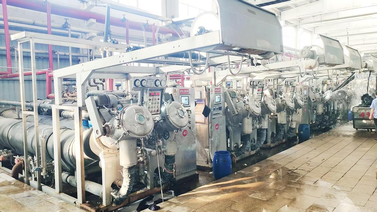 Used Taiwan Tongwu dyeing machine for fabric