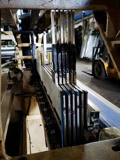 Used 136 sets Tsudakoma water jet loom for fabric