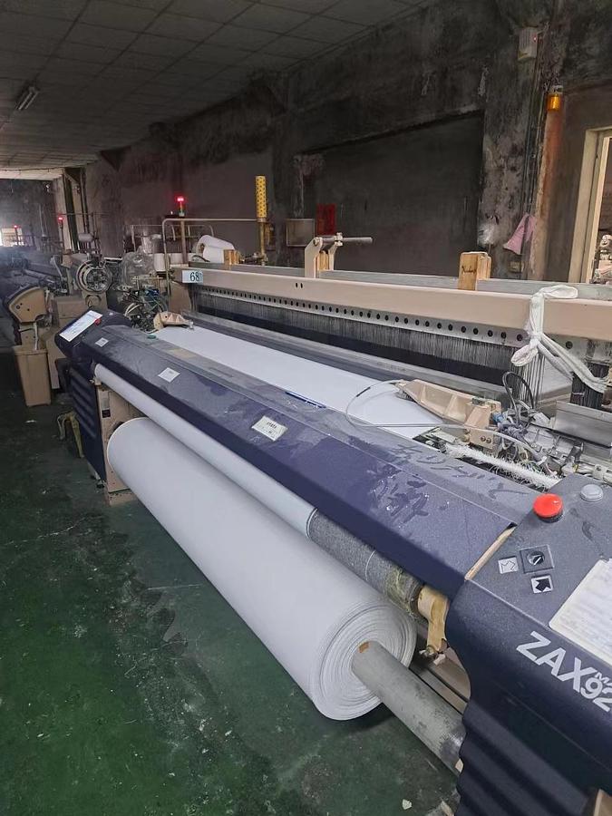 Used Tsudakama ZAX9200 air jet loom for fabric