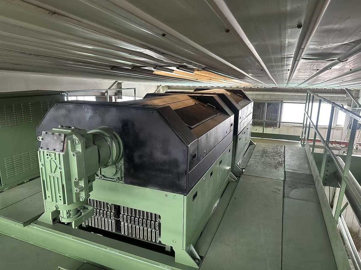 Used 2001  3 sets Carpet weaving machine