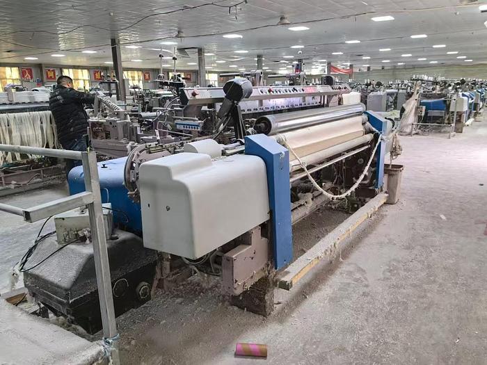 Used China rapier loom for fabric