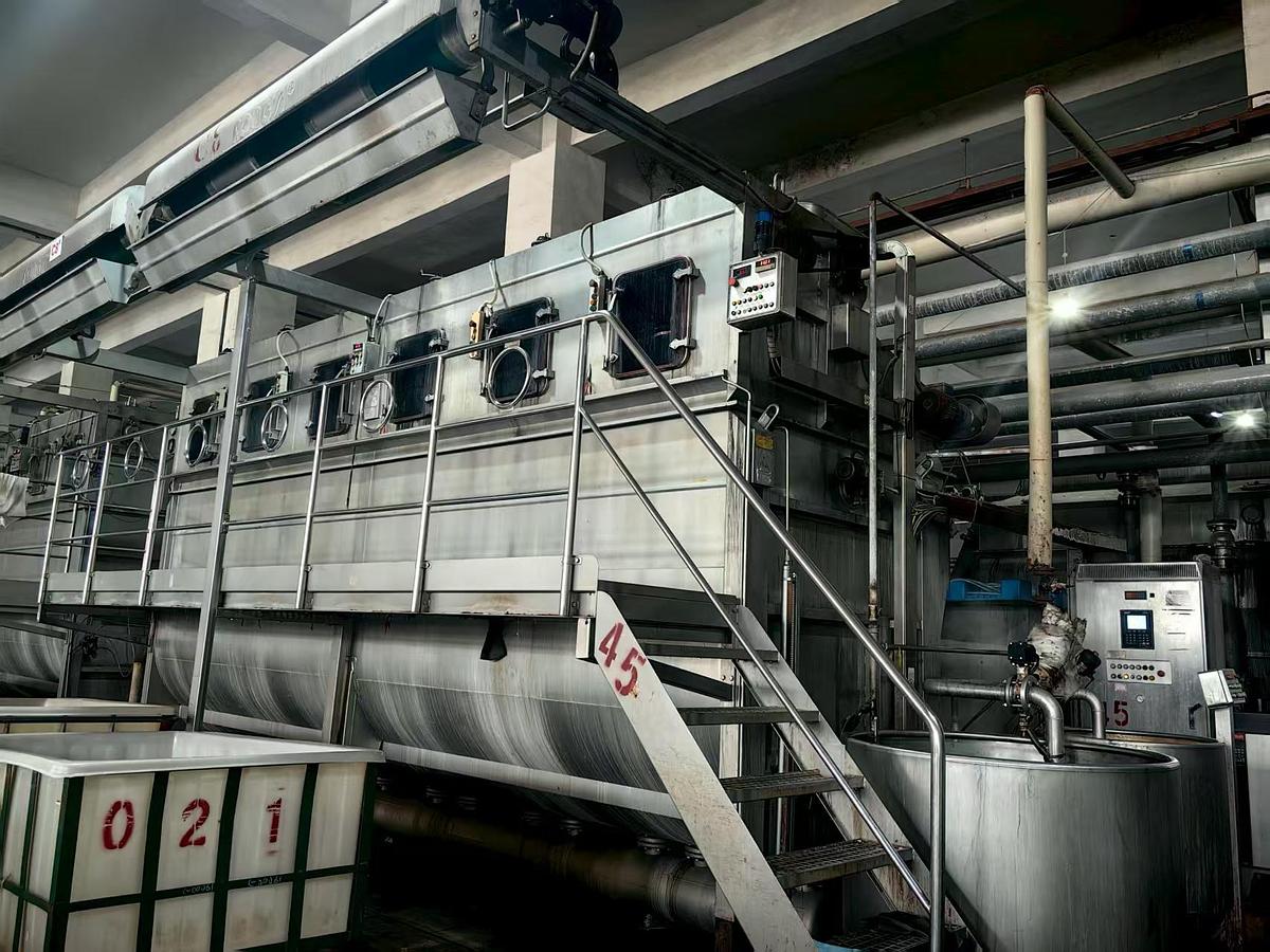 Used Fong's Atmospheric/  Softflow /low temperature Dyeing machine for fabric