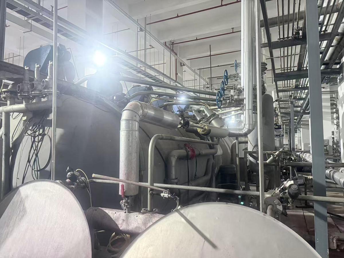 Used Brazzoli dyeing machine for fabric