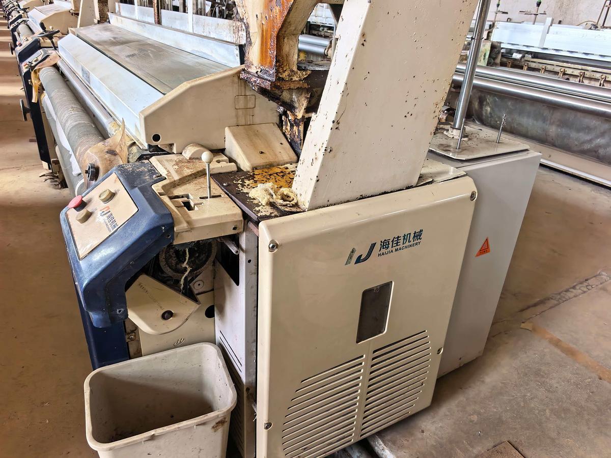 Used 2018 67 sets Haijia Loom for fabric