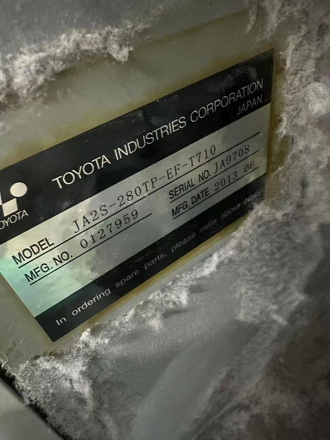 Used Toyota T710 air jet loom for fabric