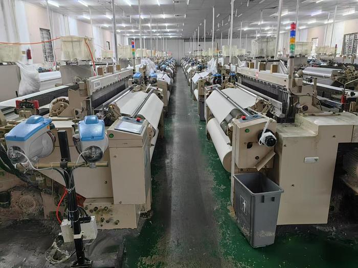 Used Chinese airjet loom for fabric