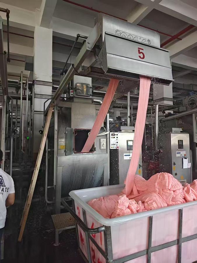 Used Fongs Dyeing Machine for fabric