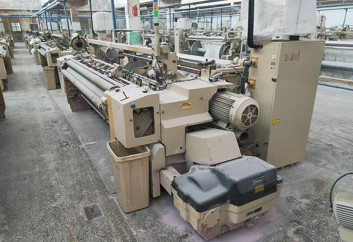 Used Tsudakoma ZAX-E air jet loom for fabric