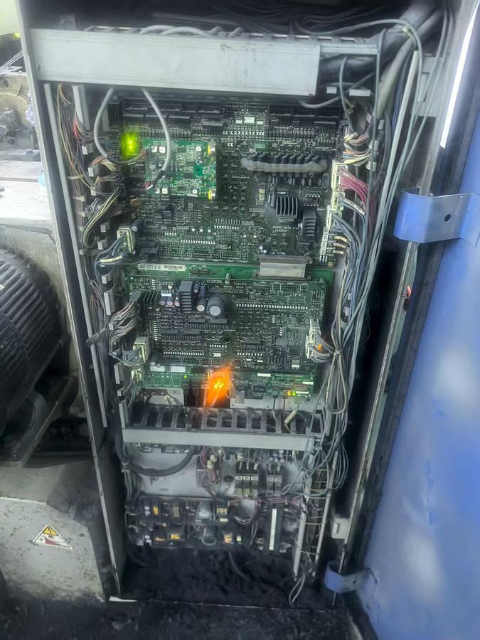 Used Toyota T710 air jet loom for fabric