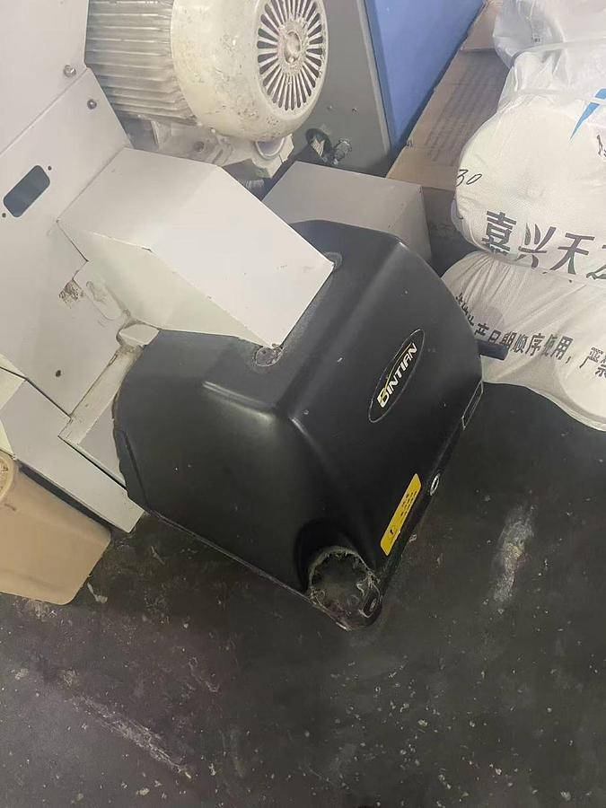 Used Red flag air jet loom for fabric