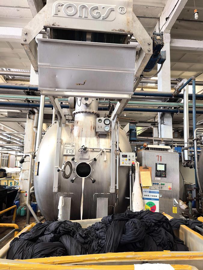Used Fong's jumbo dyeing machine for fabric