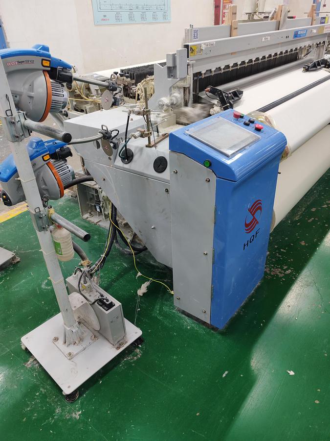Used 16 sets Red flag air jet loom for fabric