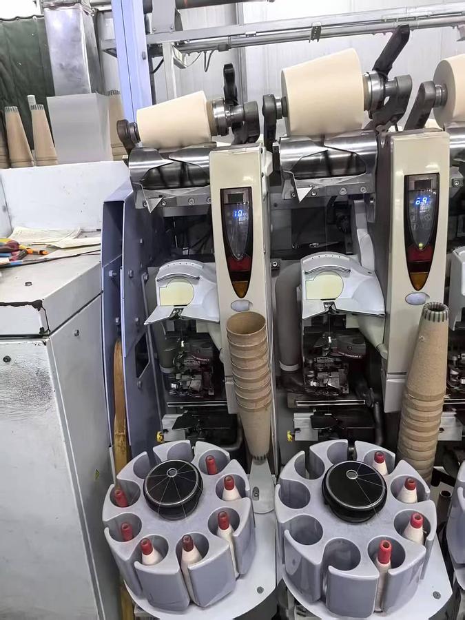 Used Schlafhorst Autoconer X5 winder for yarn