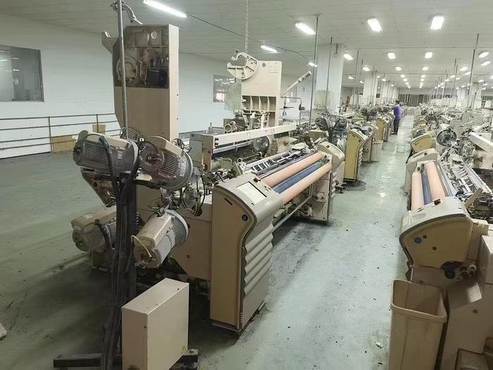 Used Tsudakoma airjet weaving loom for fabric